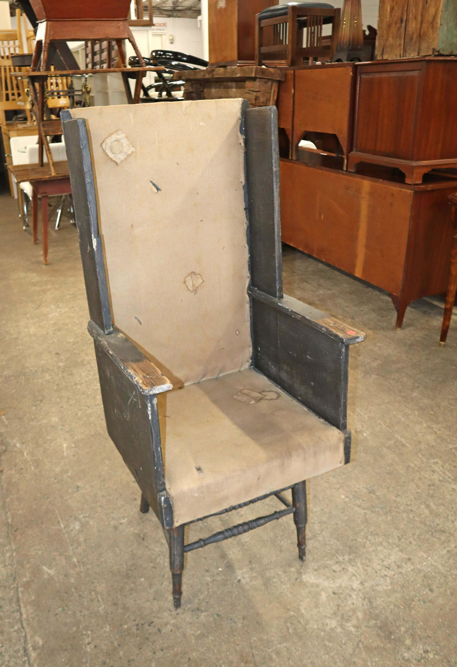 Primitive country chair (1 of 4)