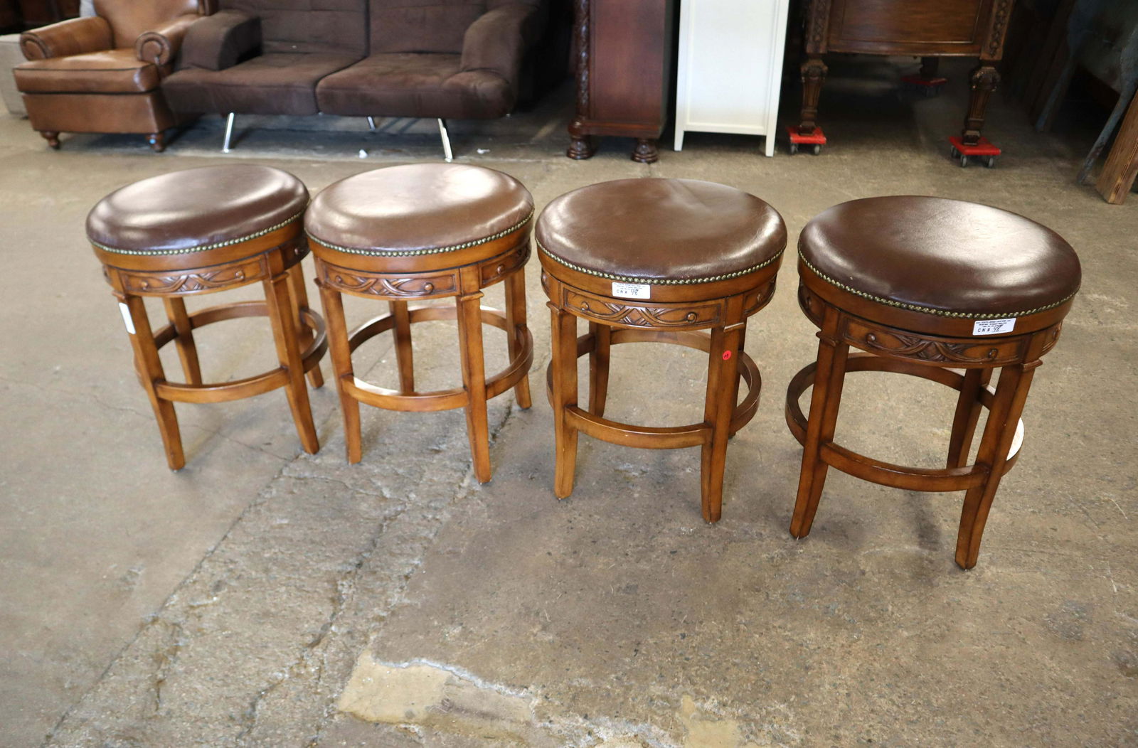 Ballard Designs Hillsdale Furniture 4 barstools (1 of 5)