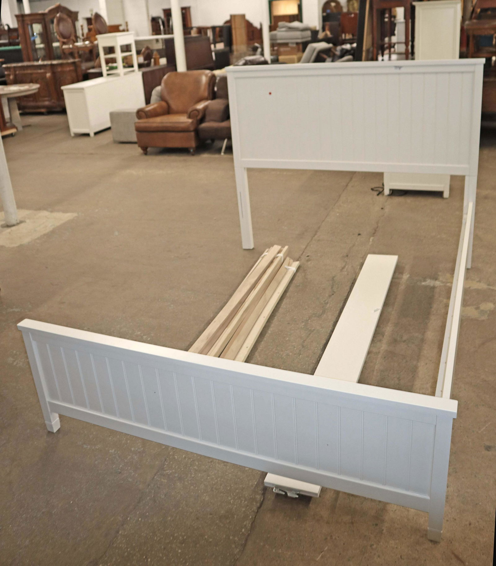 Contemporary white painted queen size bed (1 of 5)