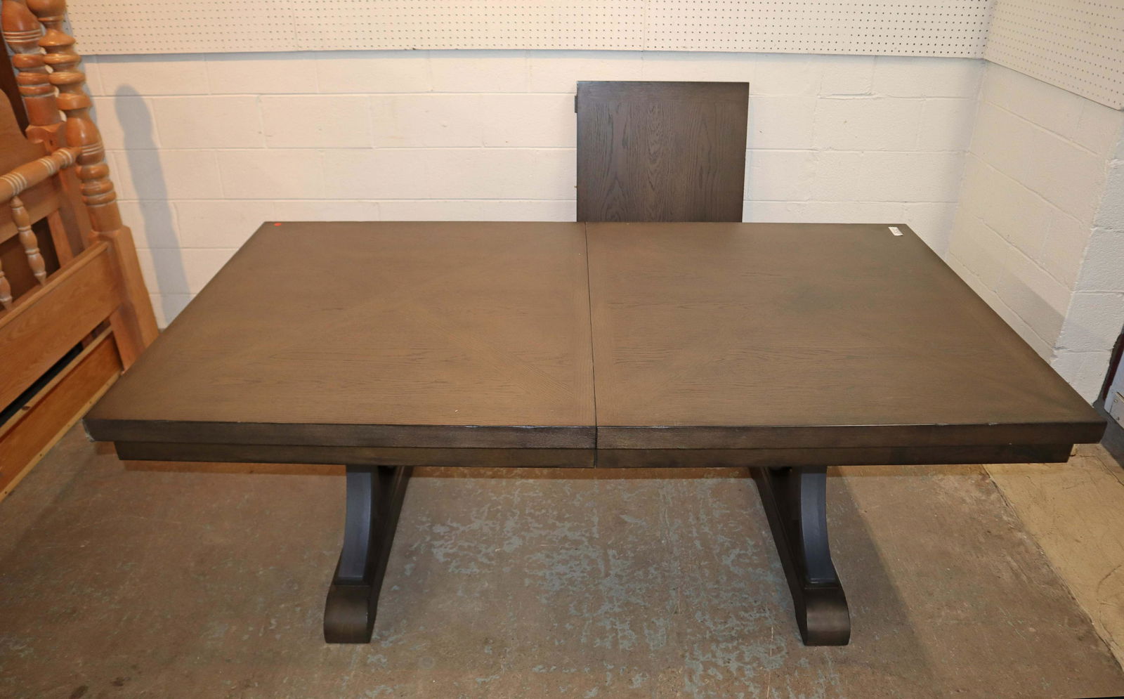 Like new rustic style dining room table & 1 leaf: Like new Great Veca Co. rustic style dining room table and 1 leaf approx. 76" w x 42" d x 30" h leaf is 24" w