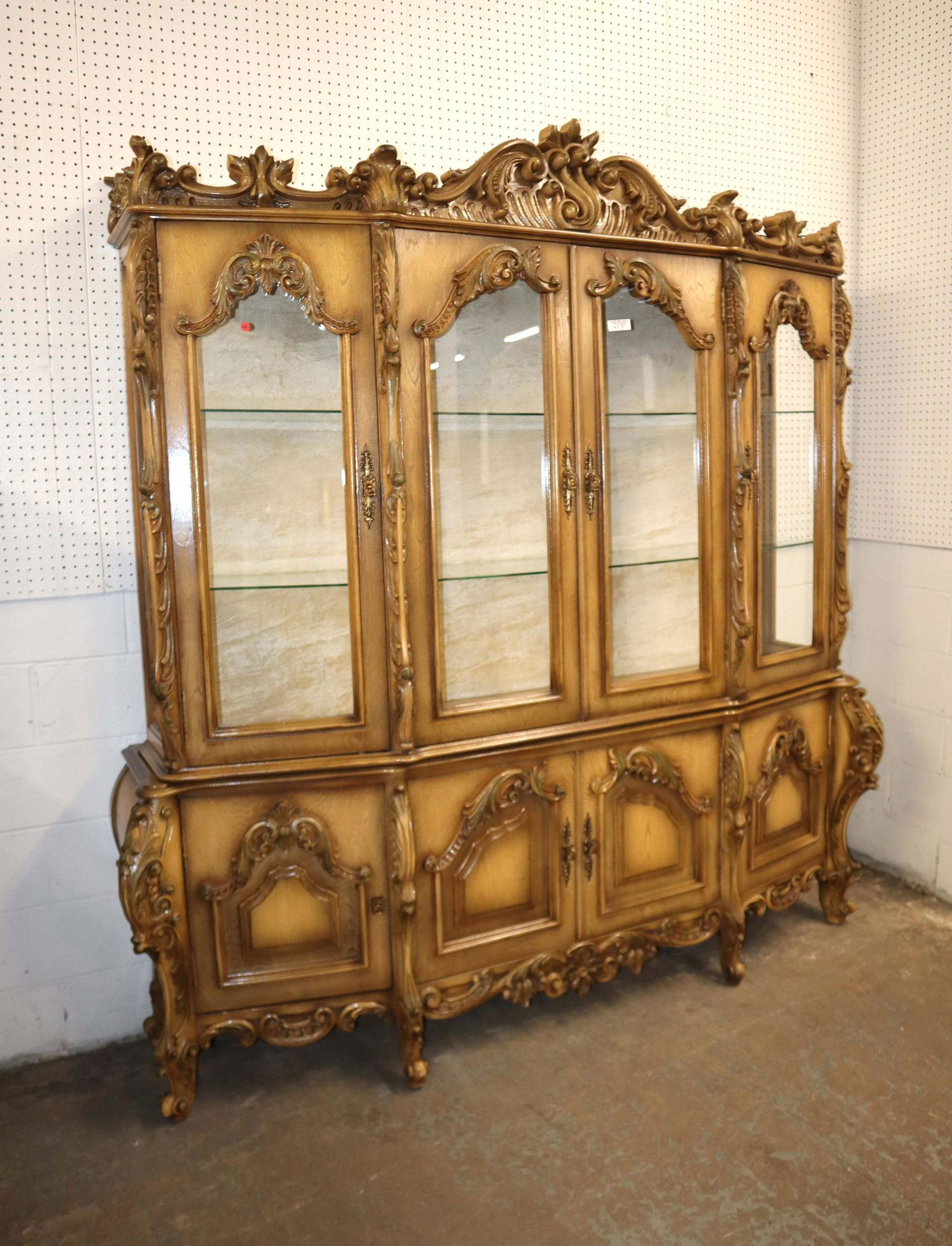 Vintage 2pc Italian Roma style china cabinet (1 of 5)