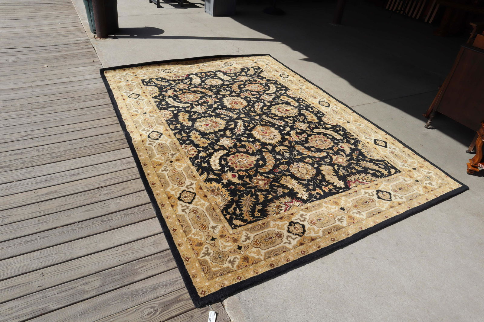 Ramya Collection 8' x 11' decorator rug (1 of 5)