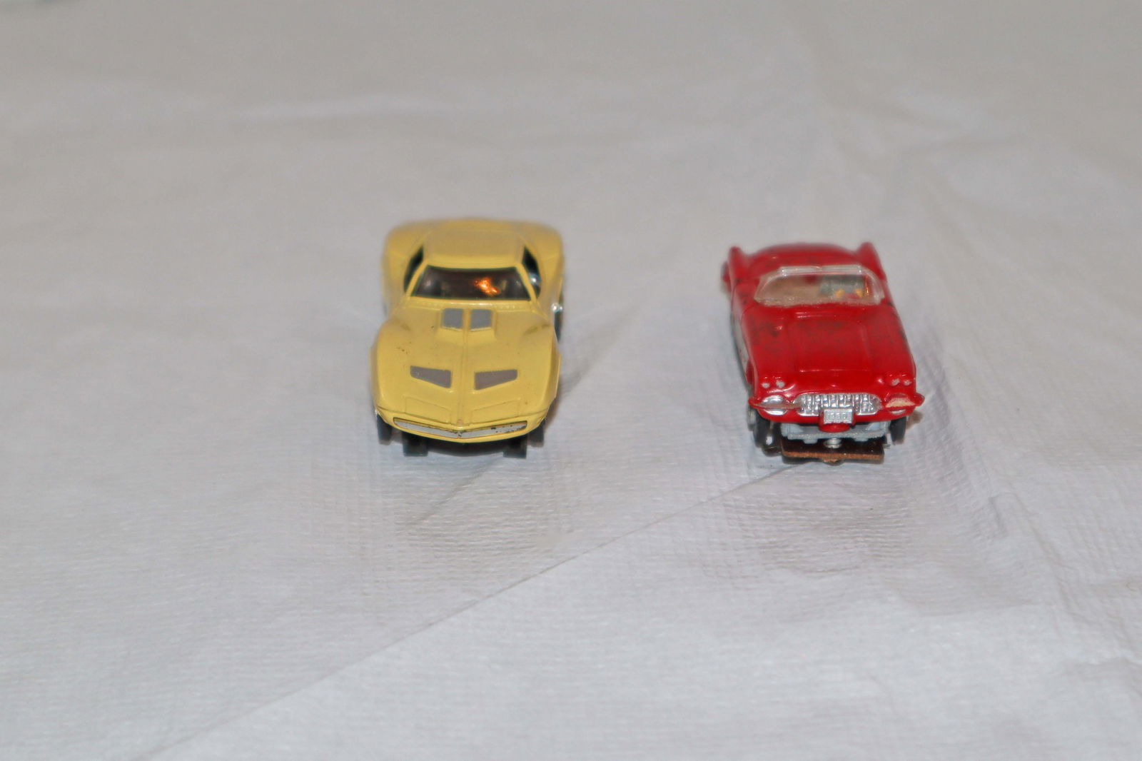 Aurora Model Motoring HO Scale slot cars (1 of 4)