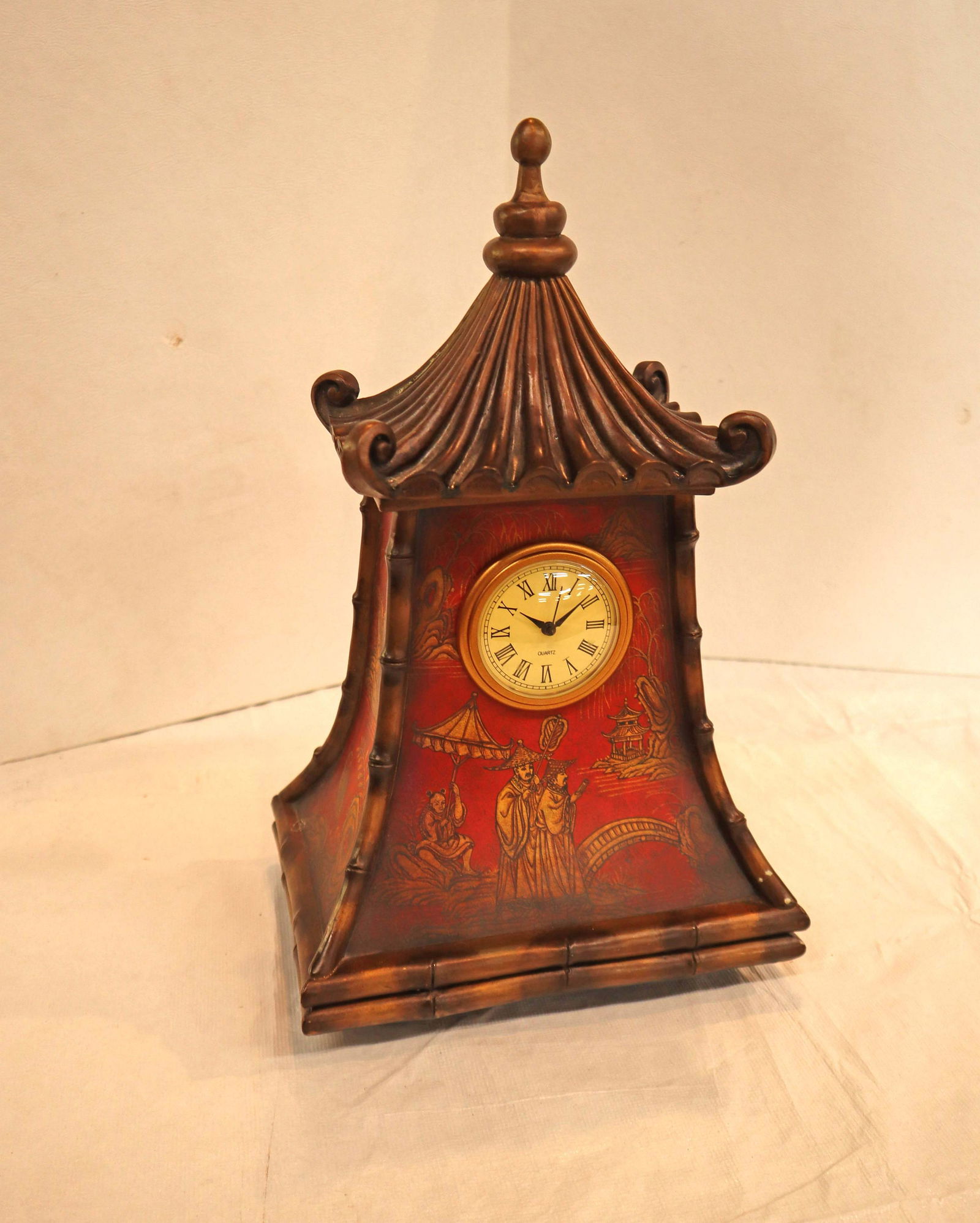 Asian decorated Quartz Pagoda clock (1 of 5)