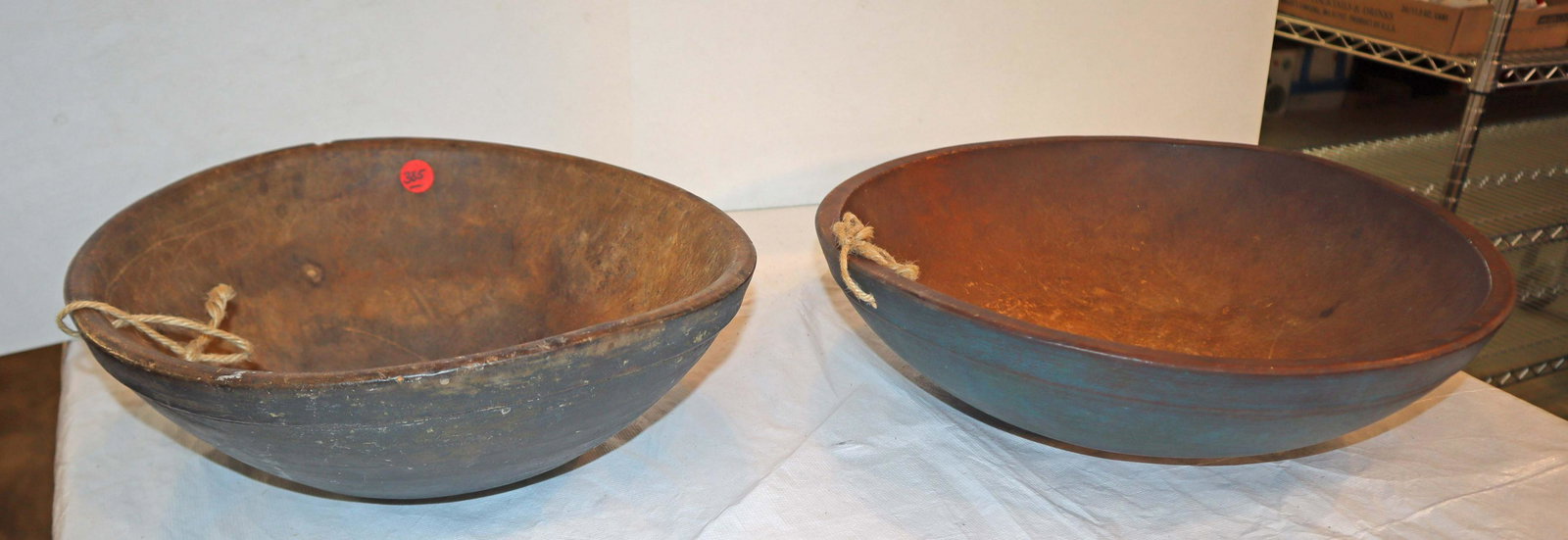 Lot of 2 antique primitive wooden bowls (1 of 3)