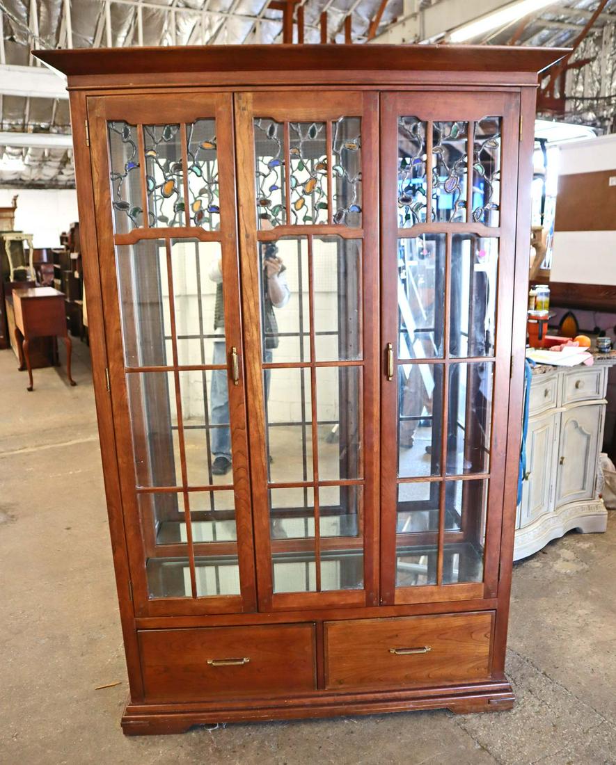 Vintage Pennsylvania House mahogany case with lead glass display cabinet with mirror back and glass (1 of 4)