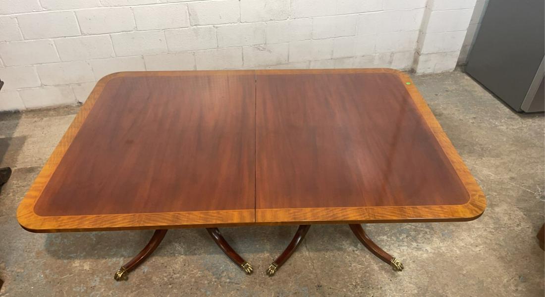 Vintage Baker mahogany dining room table (1 of 8)