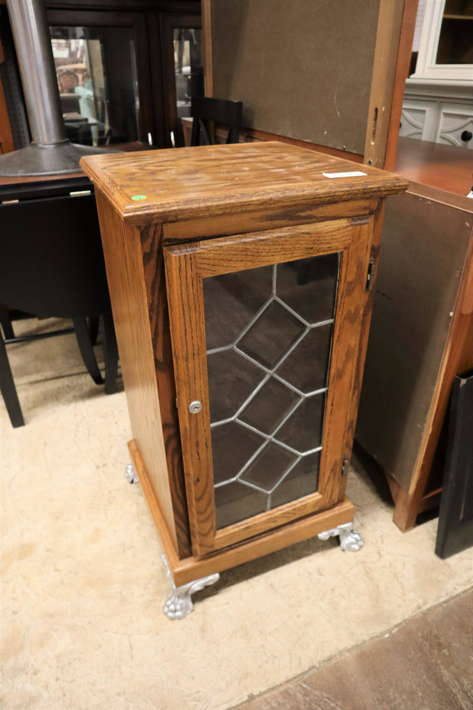 Antique style oak leaded glass gaming stand (1 of 4)