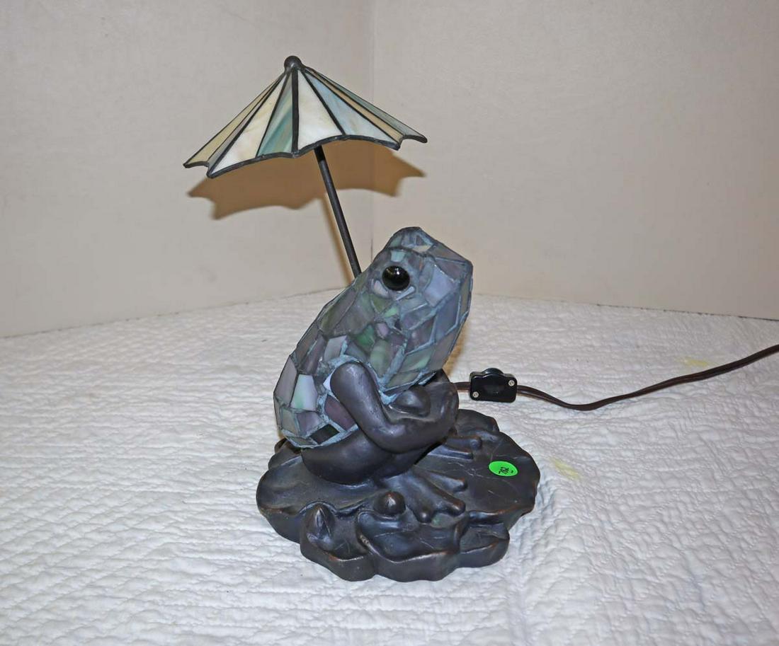 Tiffany style leaded glass frog lamp (1 of 3)