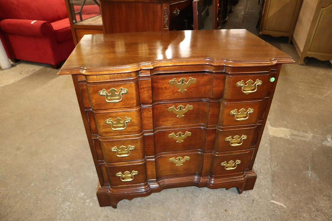 Councill solid mahog block front bachelor chest (1 of 5)