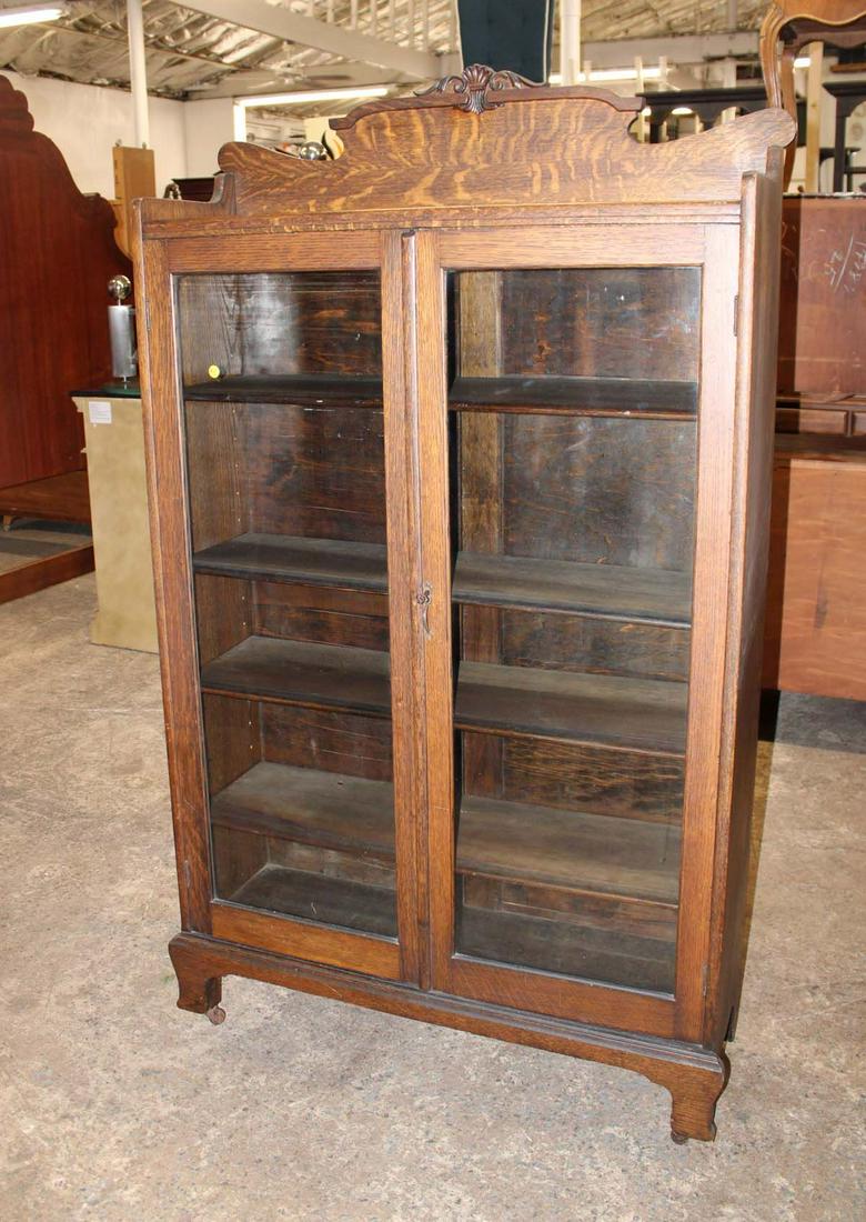 Semi antique Oliver & Co oak 2 door bookcase (1 of 4)