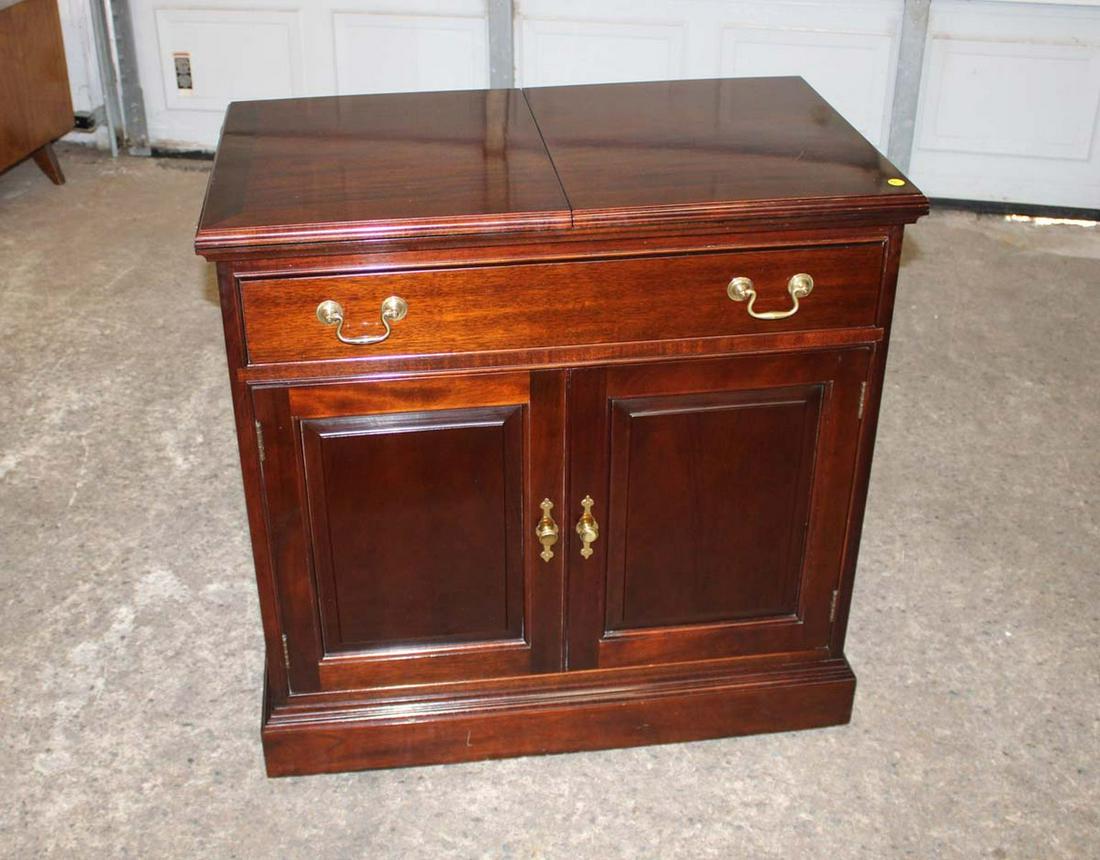 Stickley solid mahogany flip top server approx. 34" w x 20" d x 34" h opens to 68" h (1 of 5)