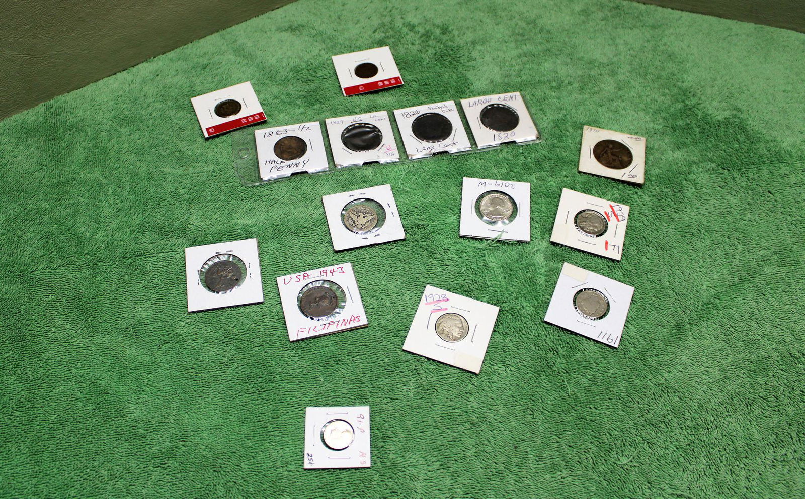 Various selection of Us of Indian head pennies, large cents, 1/2 cents all various dates (1 of 4)