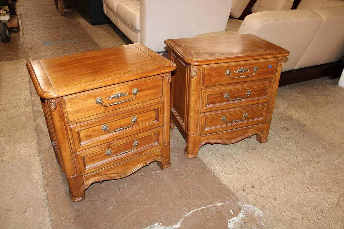 Vintage American of Martinsville nightstands (1 of 4)