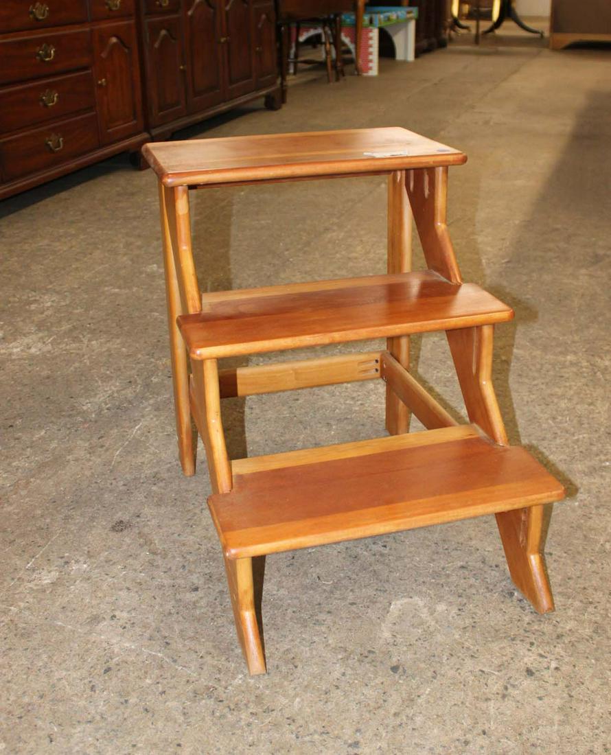 Quality Levenger cherry bed steps (1 of 5)