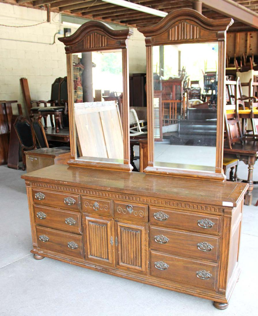 Vintage Ethan Allen oak low chest w/2 mirrors (1 of 5)