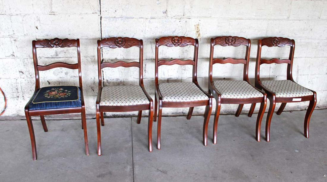 Set of 5 Tell City mahogany dining room chairs: Set of 5 vintage mahogany Tell City dining room chairs approx. 18" w x 18" d x 34" h seat height 18"