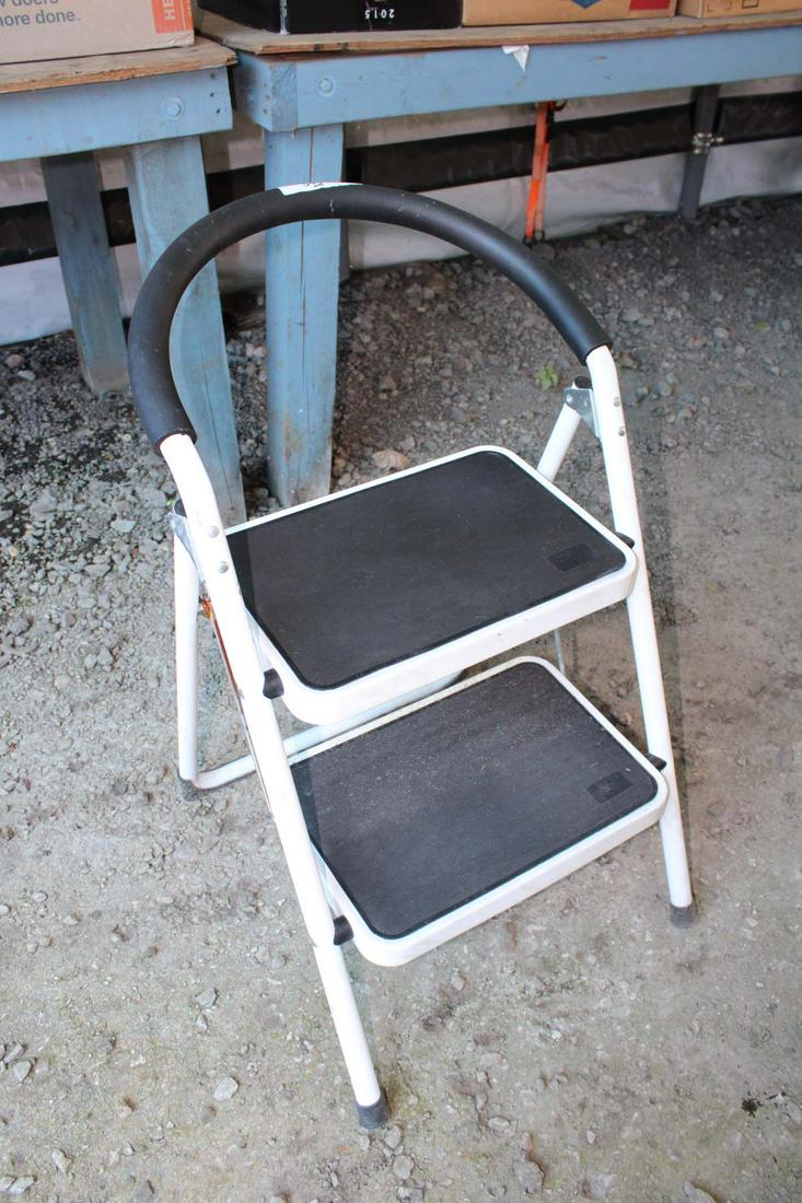 2 step step stool: 2 step step stool approx. 18"w x 22" d x 30" h