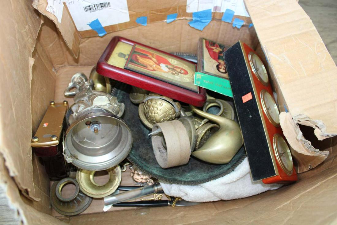 Box of miscellaneous brass items and more (1 of 4)