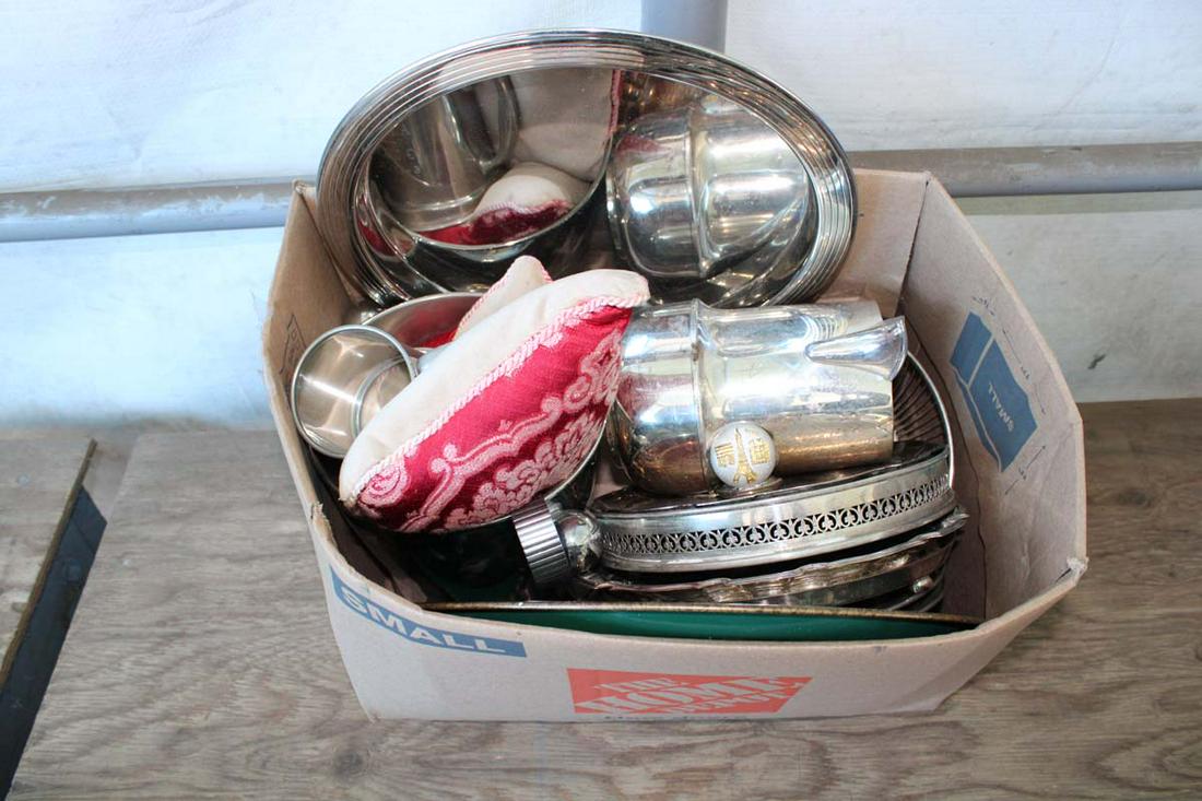 Box lot of silver plate items (1 of 4)