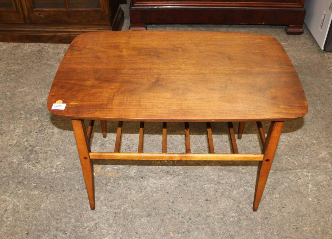 Lane mid century modern walnut lamp table (1 of 4)