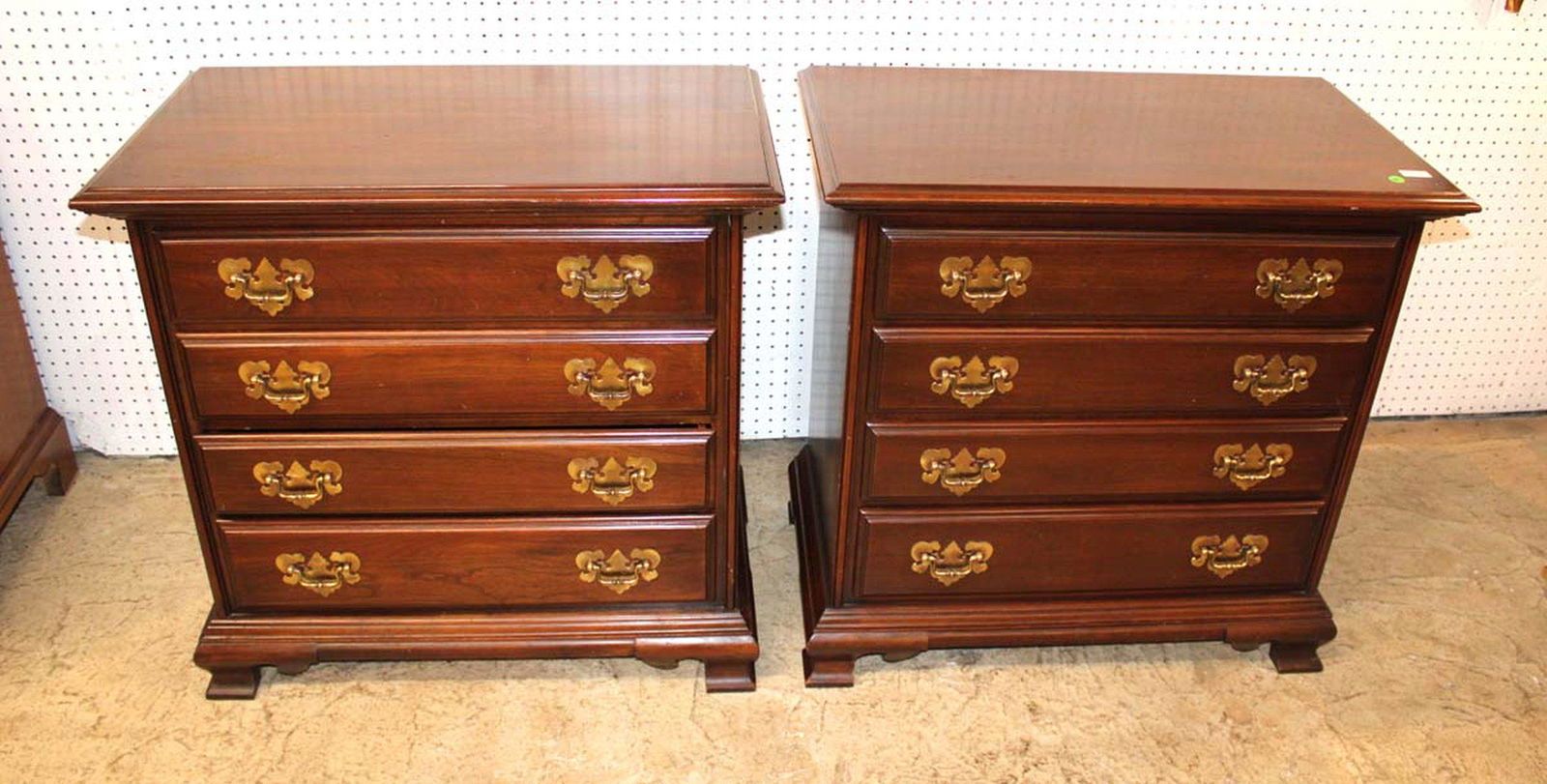 PR Harden solid cherry 4 drawer bachelor chests (1 of 6)