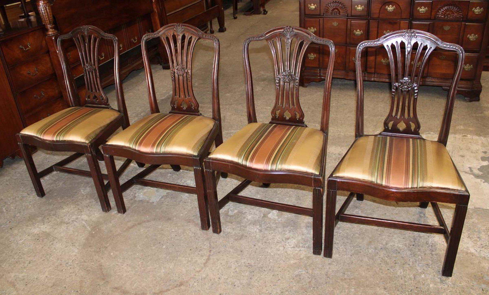 Wolf, Gunson, O'Mear solid mahogany dining room chairs: Set of 4 Wolf, Gunson, O'Mear solid mahogany dining room chairs approx. 23" w x 21" d x 38" h seat height 19"