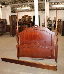 Stanley mahogany full size bed with rails: Stanley Young America Collection mahogany full size bed with rails approx. 56" w x 81" d x 71" h