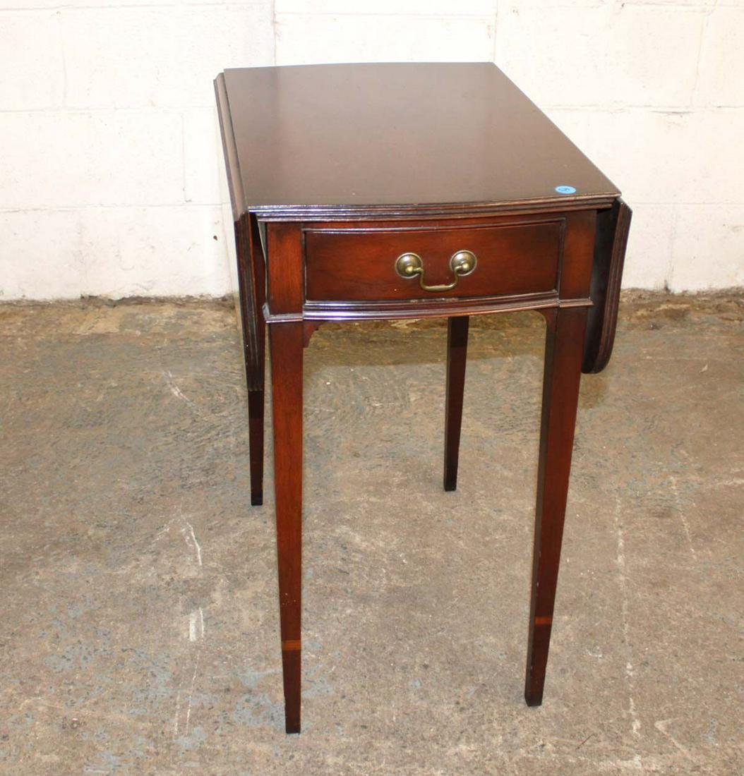 Vintage mahogany petite drop side Pembroke table (1 of 4)