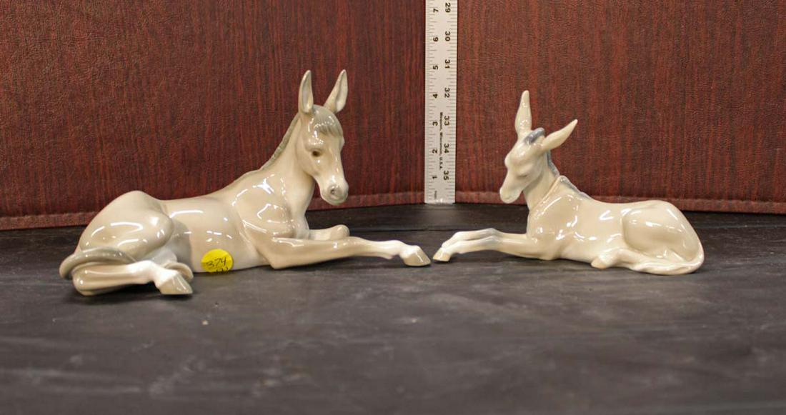 Vintage Lladro porcelain figurines (2), laying horse and laying donkey (1 of 5)