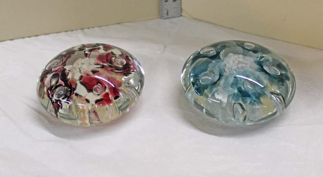 (2) Monte Dunleavy vintage hand blown art glass paperweights (1 of 5)