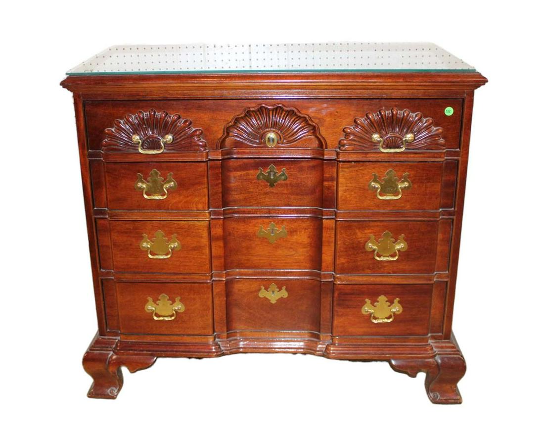 Thomasville shell carved block front 4 drawer bachelor chest with custom glass top: Thomasville shell carved block front 4 drawer bachelor chest with custom glass top approx. 38" w x 19" d x 34" h