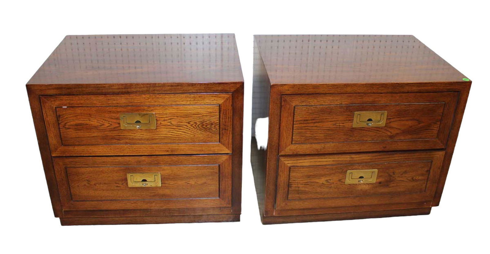 Pair of mid century walnut Henredon 2 drawer nightstands (1 of 7)
