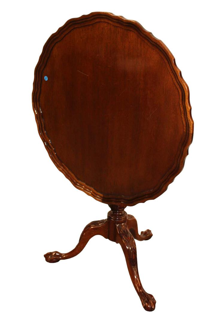 Baker Furniture solid mahogany pie crust tilt top table (1 of 7)