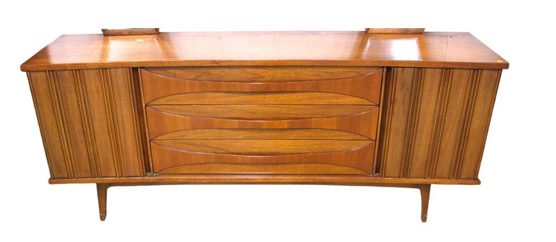 Mid Century Modern walnut 3 drawer, fitted interior low chest by United Furn w/cats eye pulls p (1 of 4)