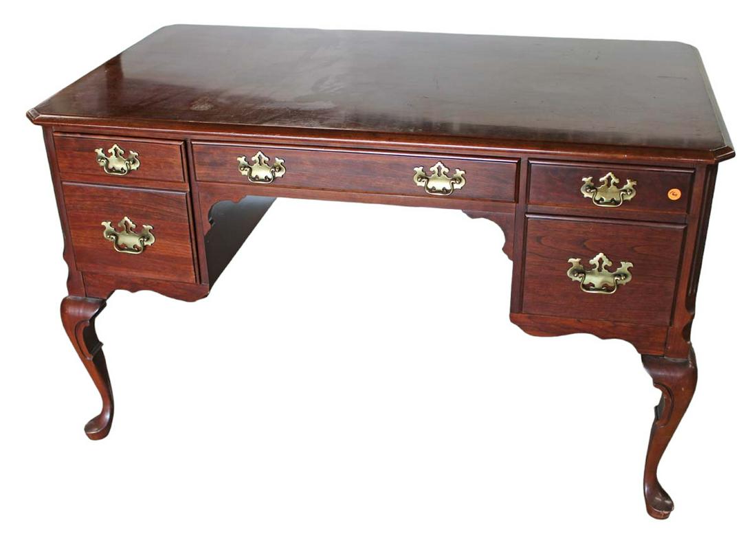 Pennsylvania House solid cherry queen anne desk (1 of 5)