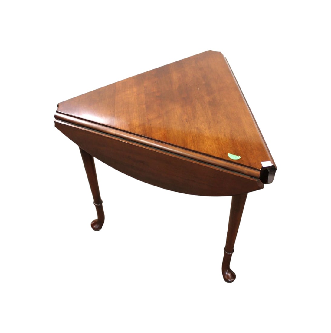 Solid cherry drop leaf napkin table, Queen Anne legs (1 of 4)