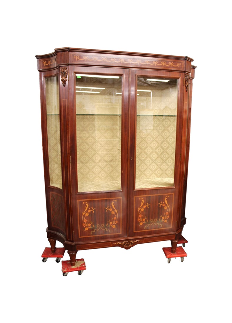 French style display cabinet with carved corners, Beautiful (1 of 5)