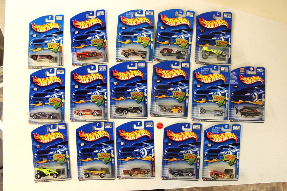 16 Hot Wheels mixed series, original packaging not opened: 16 Hot Wheels mixed series, original packaging not opened