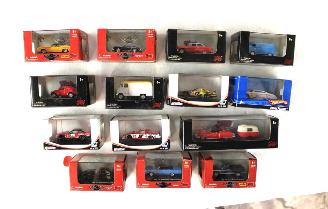 14 cars: Hot Wheels, Winners Circle, Malibu International cars, 1/87 scale, original packaging not: 14 cars: Hot Wheels, Winners Circle, Malibu International cars, 1/87 scale, original packaging not opened