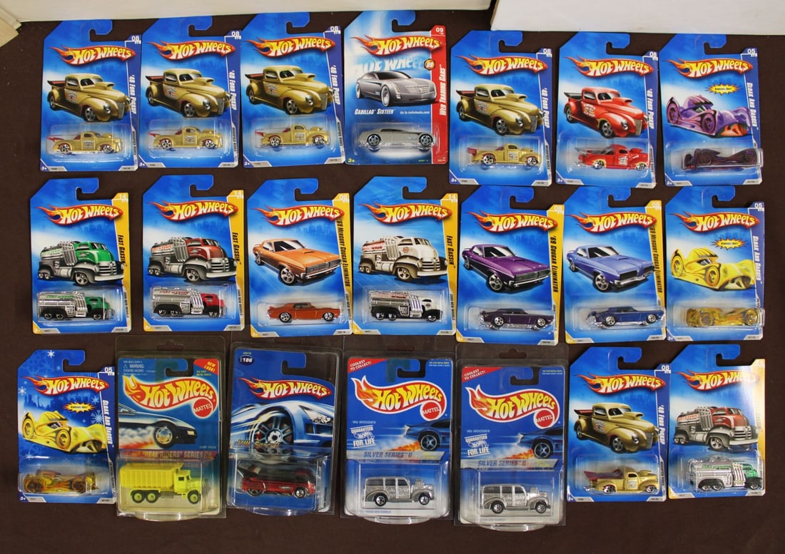 21 Hot Wheels various series, unopened (1 of 1)