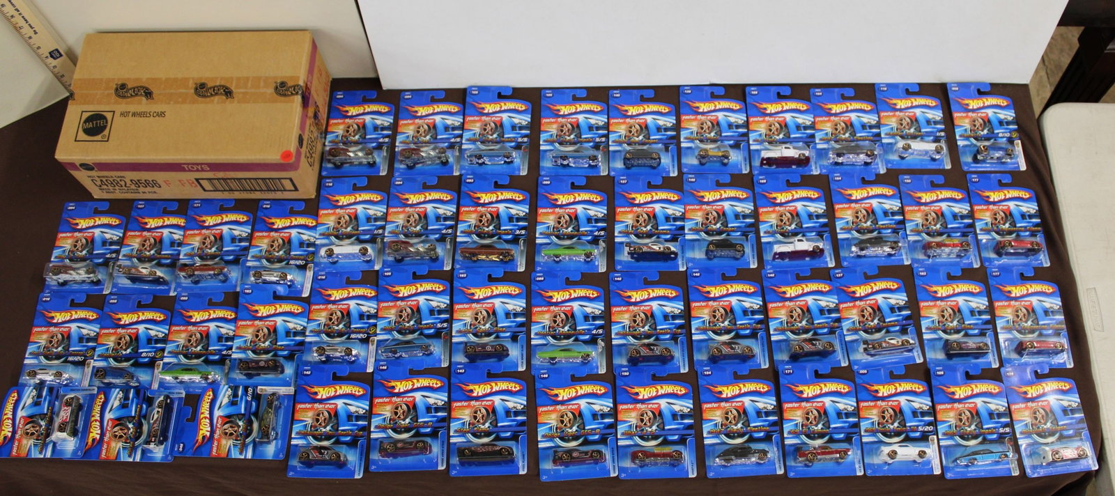 51 Hot Wheels mixed series, unopened (1 of 6)