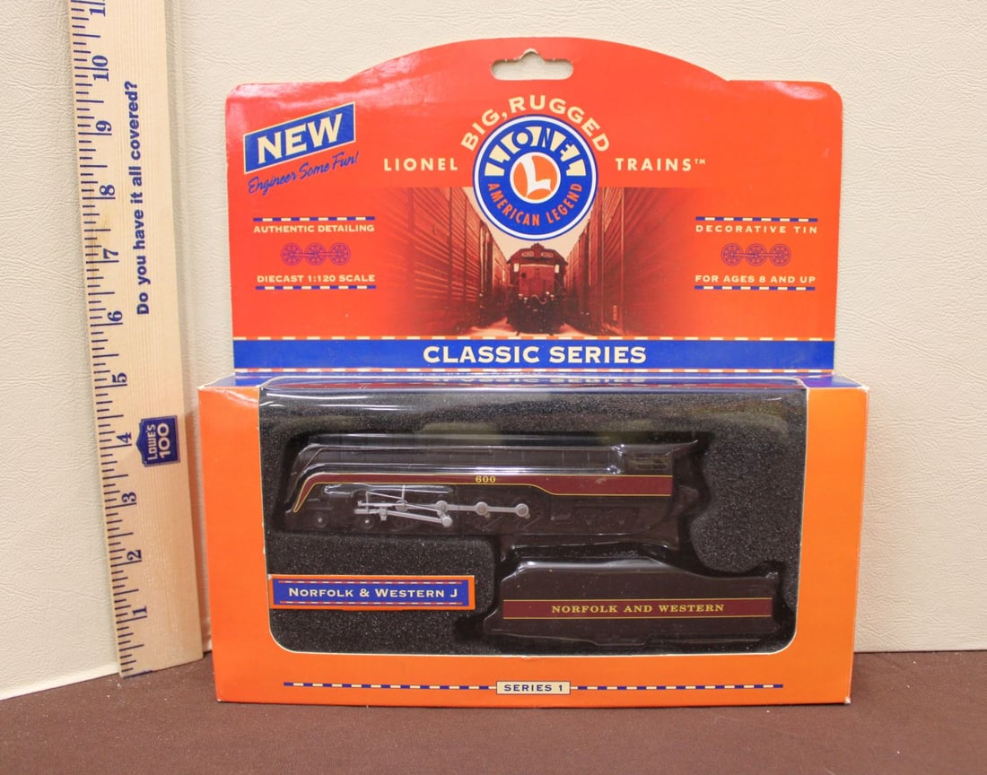 Lionel Big and Rugged Classic Series Norfolk and Western J engine and tender, like new in box (1 of 2)