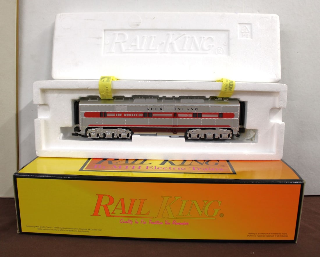 Rail King by M.T.H. E-3B Unit Unpowered Diesel Engine item #30-2228-3, like new in box (1 of 3)