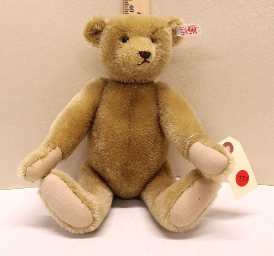 Vintage Steiff 9" Jointed Growler Teddy Bear, structurally sound and in good condition (1 of 5)