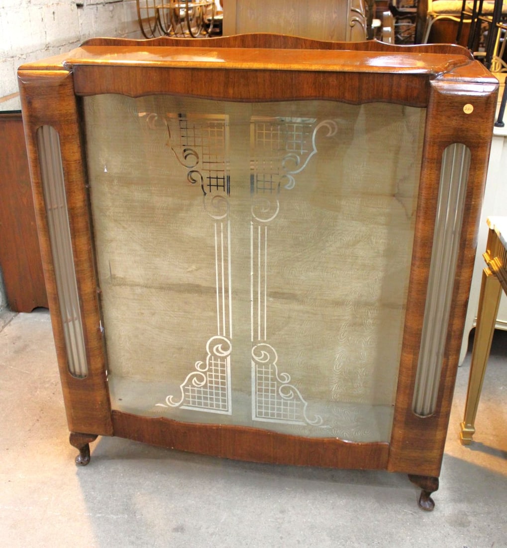 Nice Vintage Art Deco Curio Display Cabinet, slide door (1 of 4)
