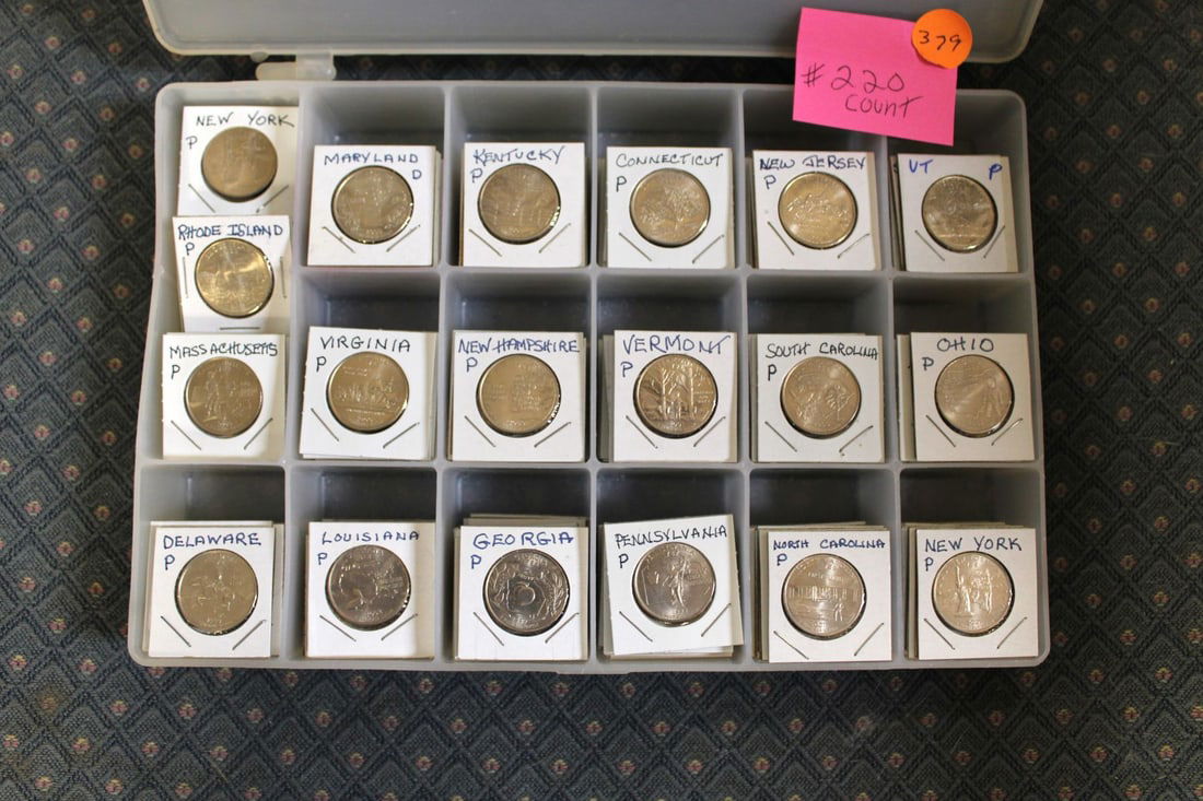 220 US State Quarters in Plastic Organizer various states (1 of 2)