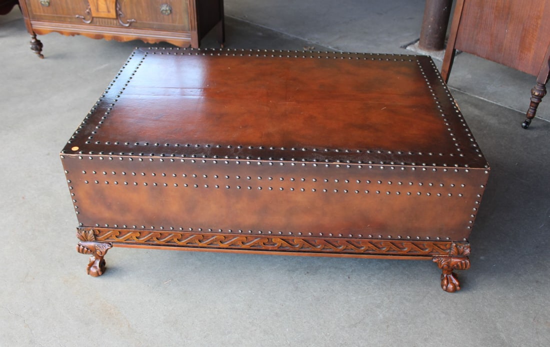 Trunk style carved b/c coffee table, Manner Maitland Smith (1 of 5)