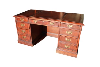 Vintage Sligh Furniture executive desk, 3 sections, 3 pull out writing surfaces