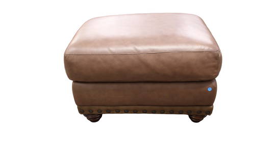 Italsofa leather ottoman: Italsofa leather ottoman, structurally sound and in good condition 32"w x 26"d x 20"h